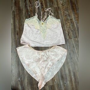 Vintage 90s Victoria's Secret pink lace lingerie set Size S